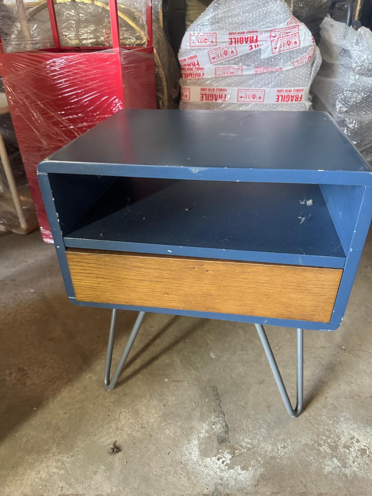Ukan Bedside Table