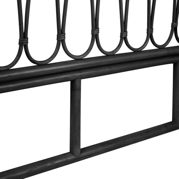 Round Cane Headboard Double Blk, 114x135x3.5cm