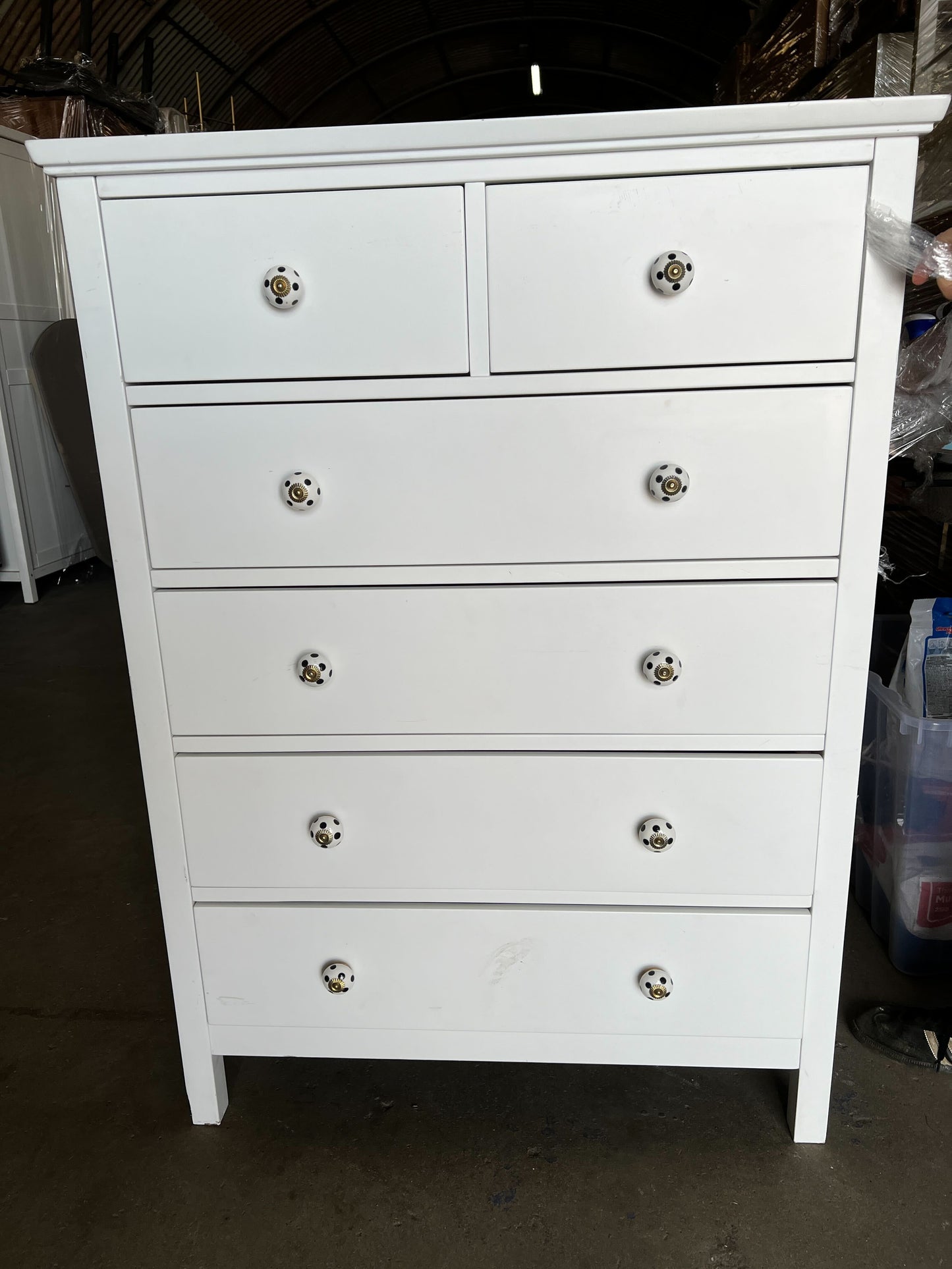 White Drawer Chest, 87x43.5x119cm