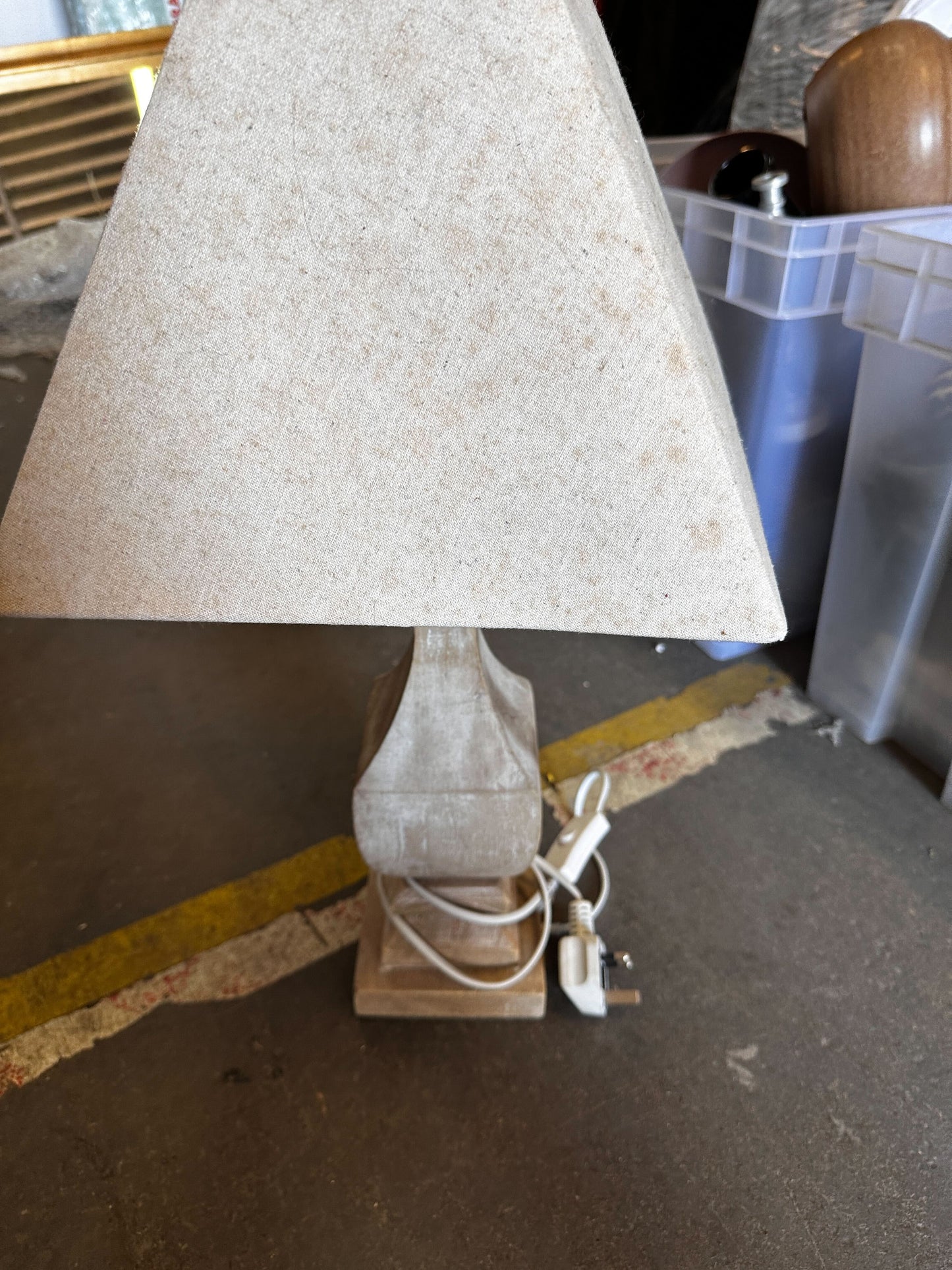 Wooden Urn Square Table lamp
