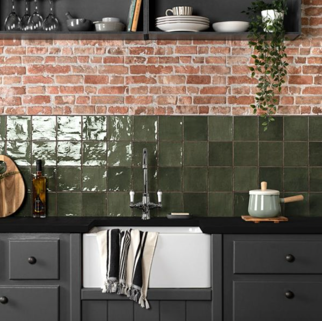 Vernice Moss Tiles 13x13