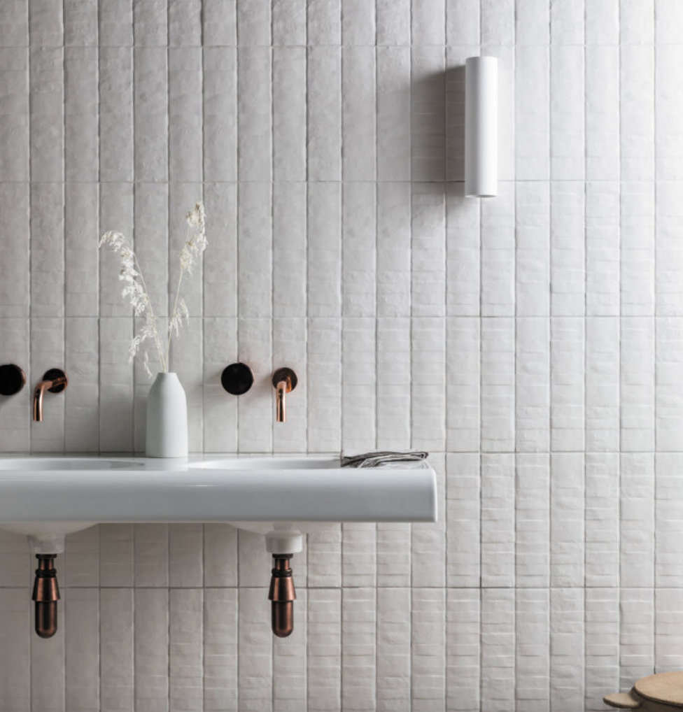 Form White Wall Decor Porcelain 300x75x10mm