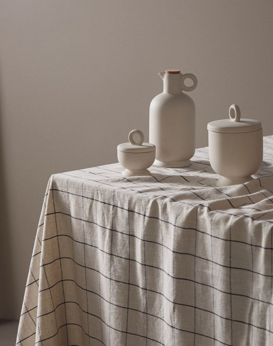Linen-blend tablecloth