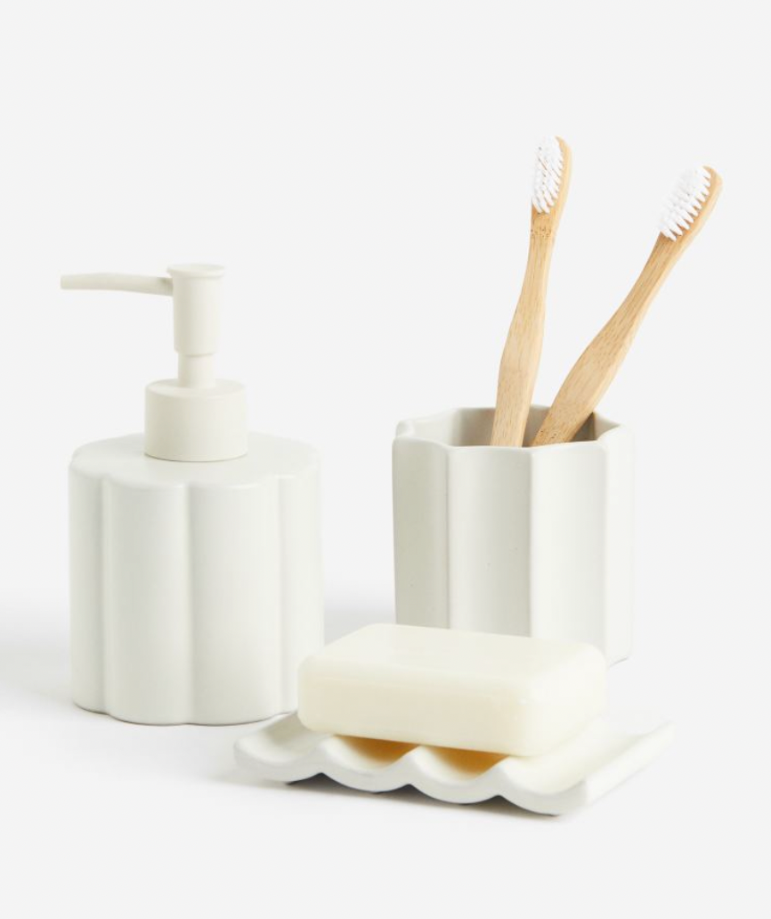 Stoneware toothbrush mug