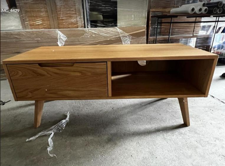 Jenson Compact TV Stand, Oak (MADE.com), 120x48x50cm