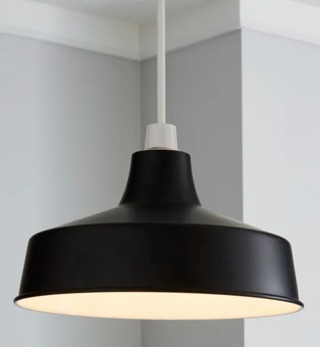 Stern Black Easy Fit Pendant