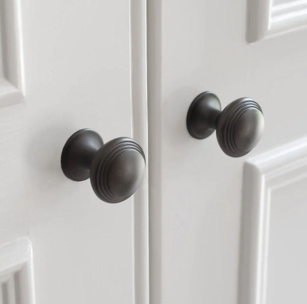 Barlow Furniture Knob - Bronze