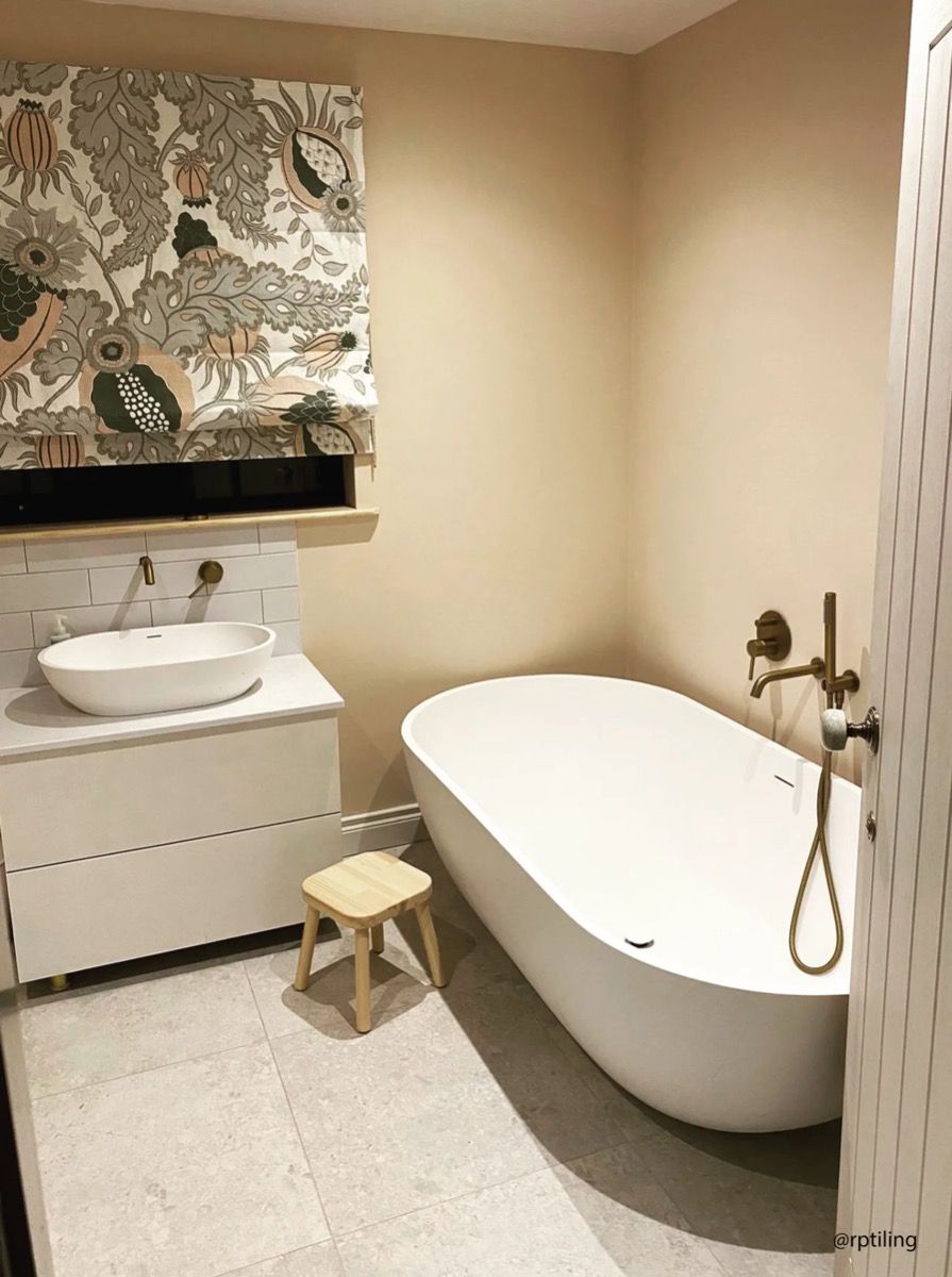 Neutra Whitish 60x60cm