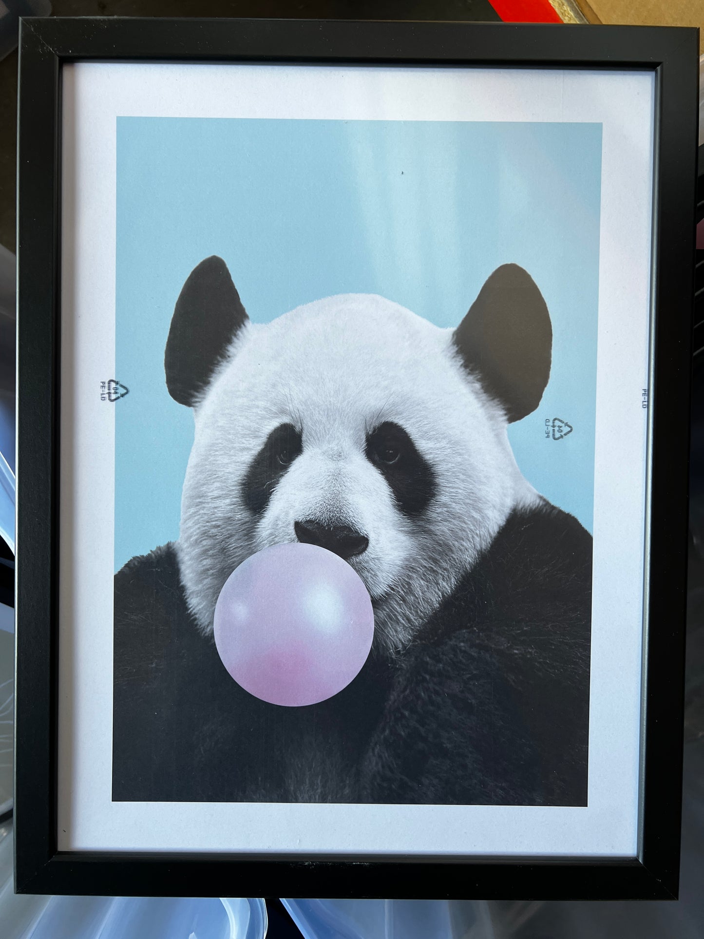 Bubblegum Panda Poster, 30 x 40 cm, framed