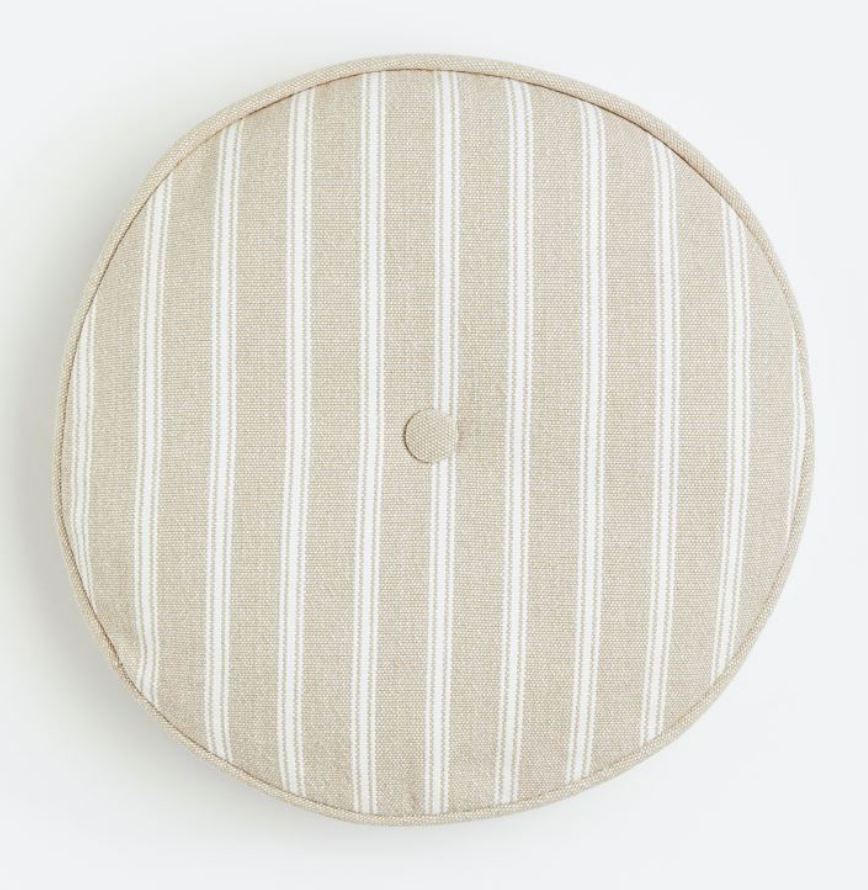 Round seat cushion