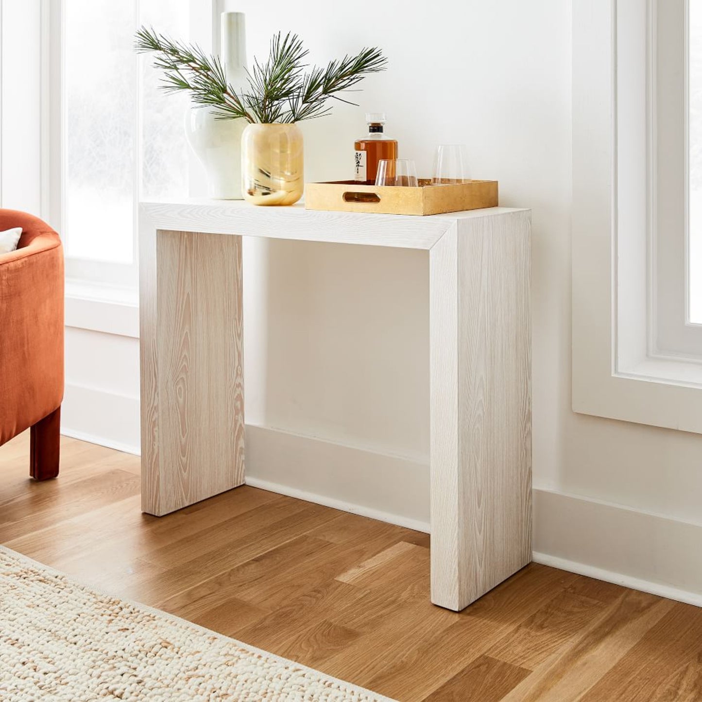 Bridge Entry Console, 91x30x76cm