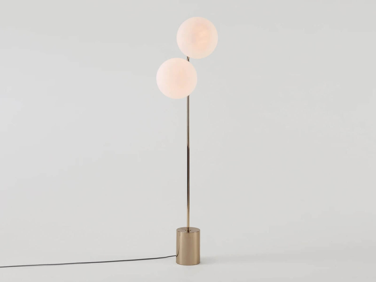 Brass ellipse floor lamp, 38x21x150cm