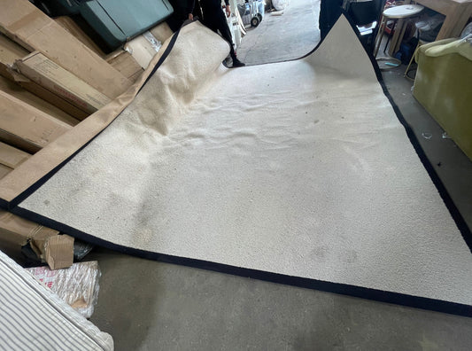 Rug 370 x 370cm