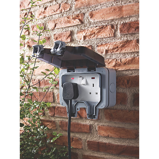 British General IP66 13A 2-Gang DP Weatherproof Outdoor Switched Socket