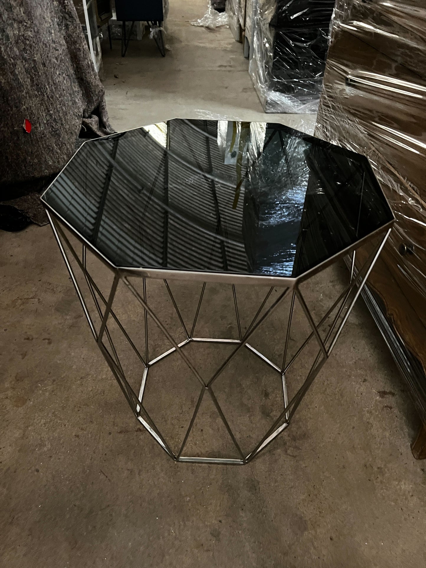 Metal Wire Side Table with Black Glass, 47x55cm