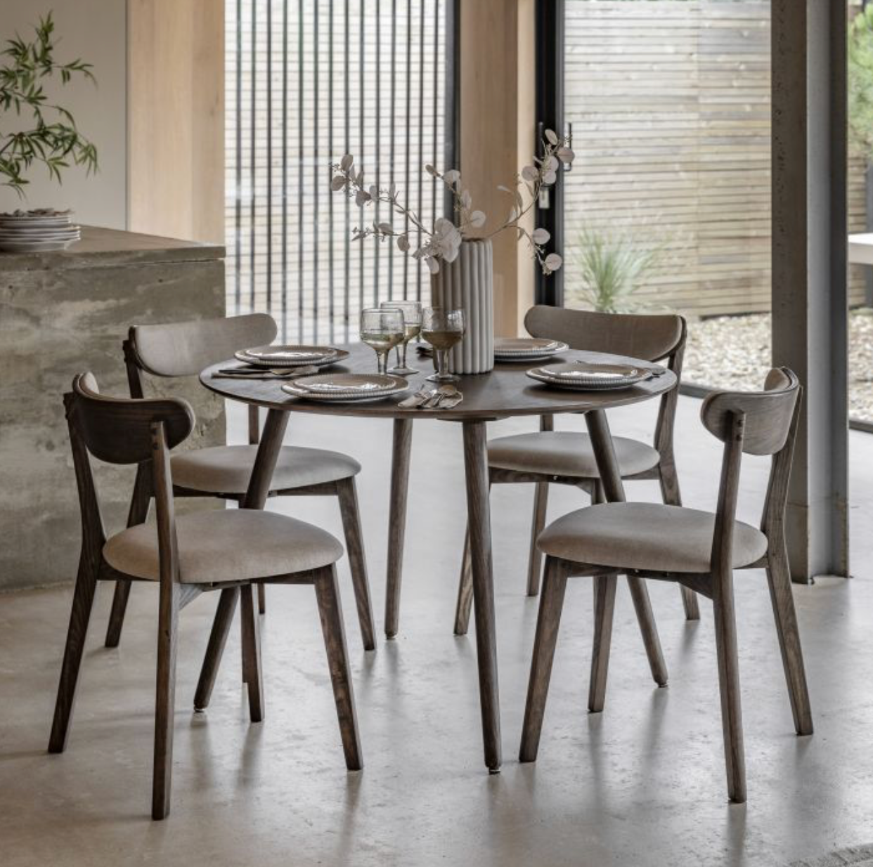 Hatfield Round Dining Table - Smoked, 110x110x75cm