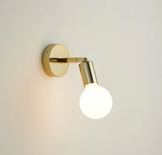 Lever - 1 light brass wall light