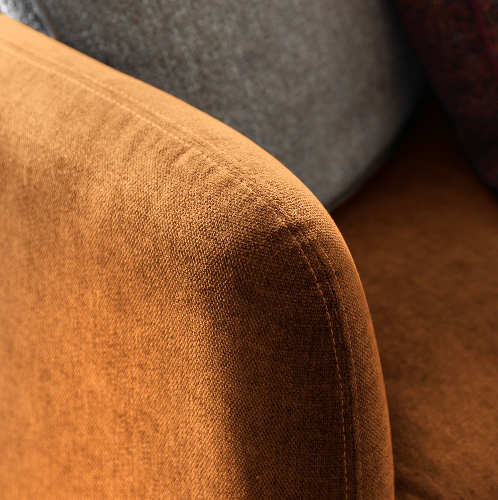 Massa Sofa (w)2000mm x (d)960mm x (h)840mm