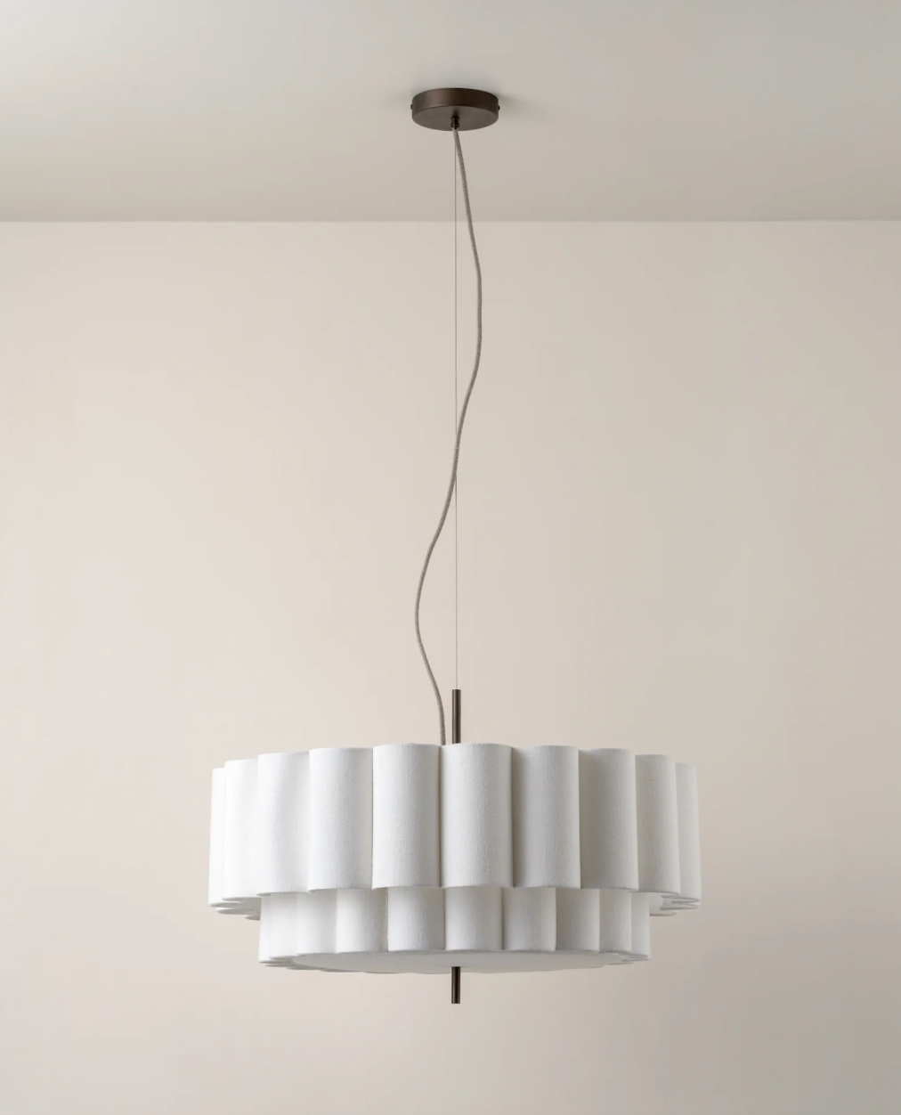 Folia - large scalloped natural linen pendant