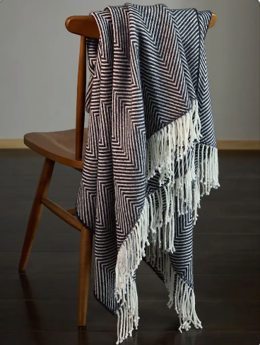 Black/White Herringbone Cosy Throw - 130x150
