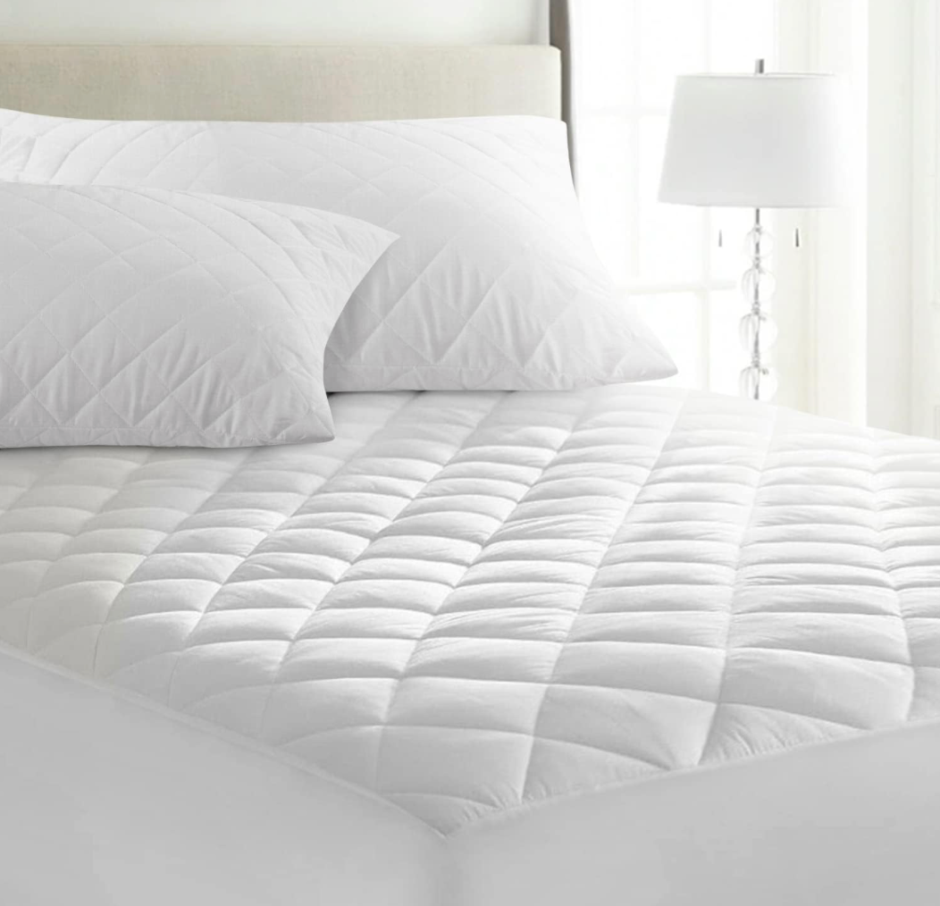 Yorkshire Bedding Double Mattress Protector 30 Cm Extra Deep Anti Allergy Microfiber Fitted Mattress Cover Double Bed (135 x 190 Cm)