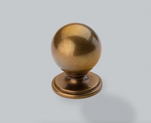 Greenwich Knob Burnished Brass (Waxed)