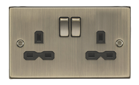 KNIGHTSBRIDGE 13A 2-GANG DP SWITCHED DOUBLE SOCKET ANTIQUE BRASS WITH BLACK INSERTS