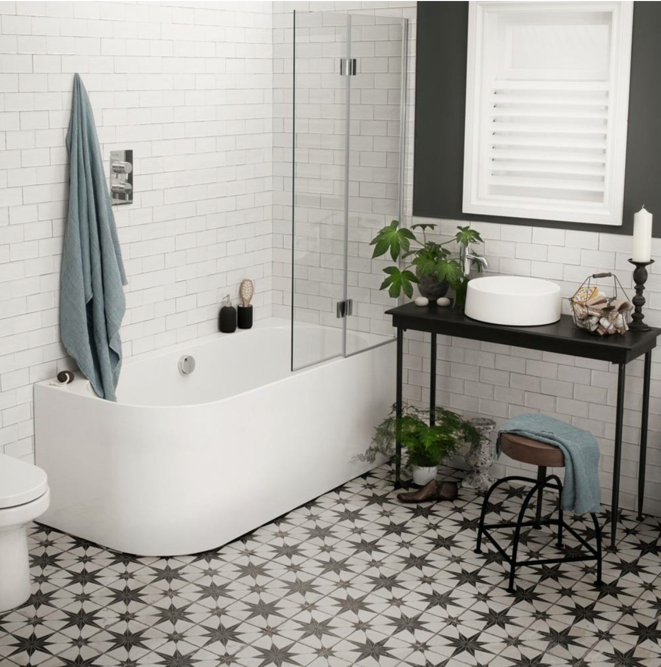 Scintilla Black Star Pattern Tiles 45 x 45