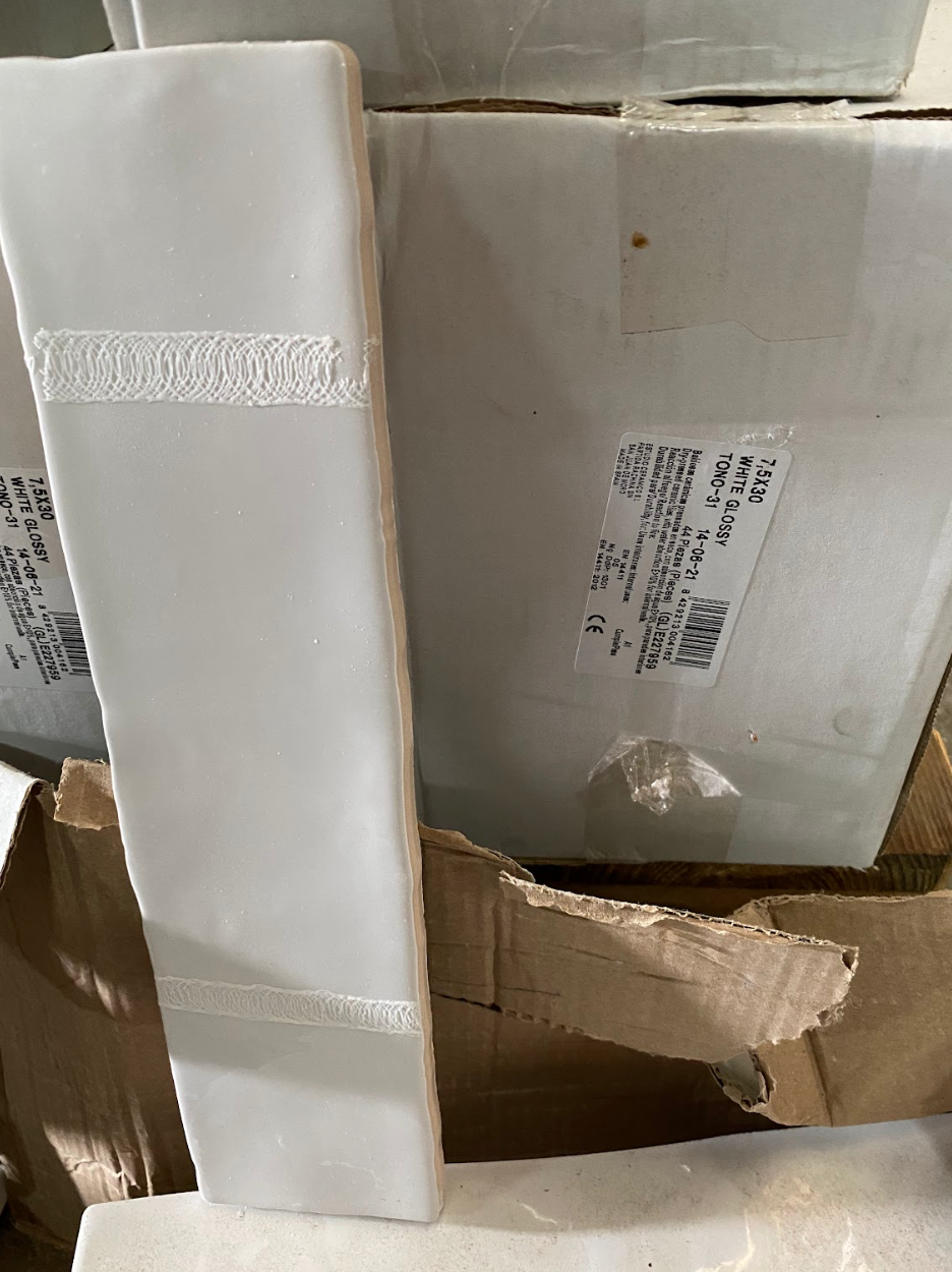 Countrywide White 7.5 x 30cm Tiles