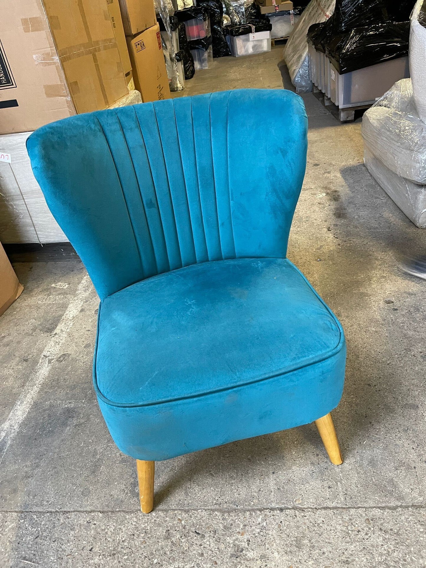 Blue Velvet Accent Chair, 67.1x55.9x76.2 cm
