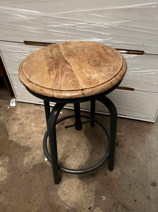 Height-Adjustable Industrial Bar Stool