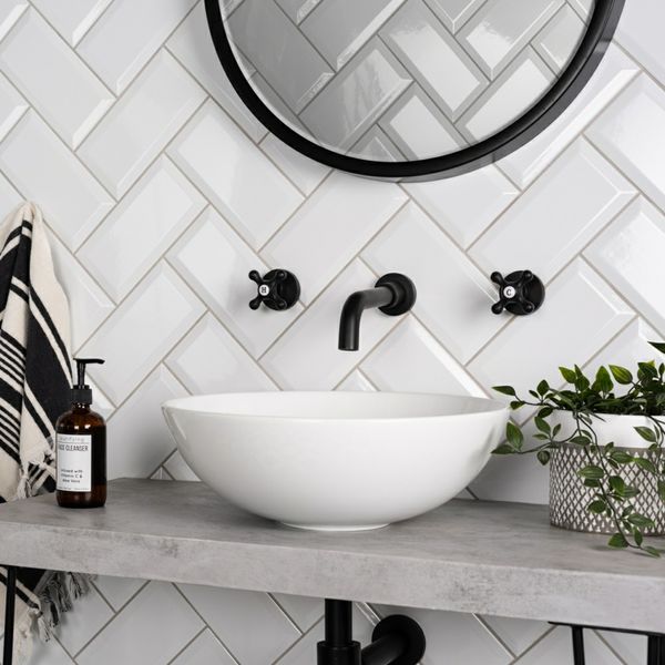 Whitechapel Gloss White Metro Tiles 10 X 20 cm