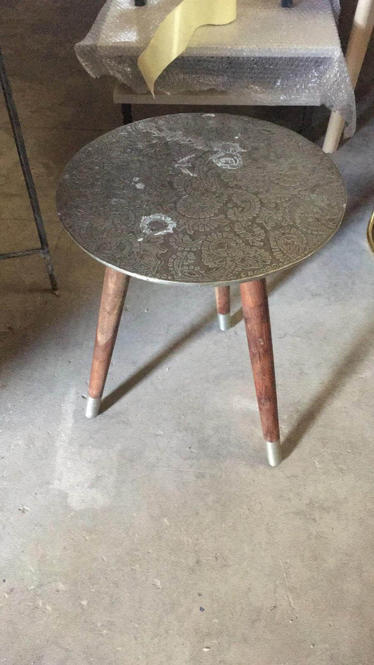 Round Side Table with Table top carving and Wooden legs