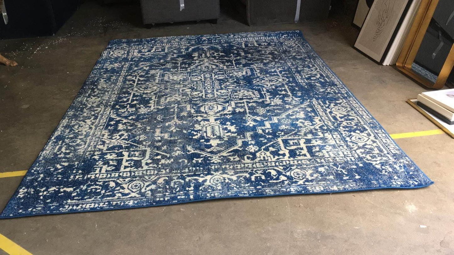 Aamina Tufted Antique Navy/Cream Rug, 290 x 200cm