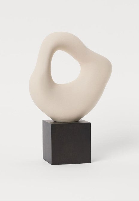 Large stoneware sculpture, Light beige