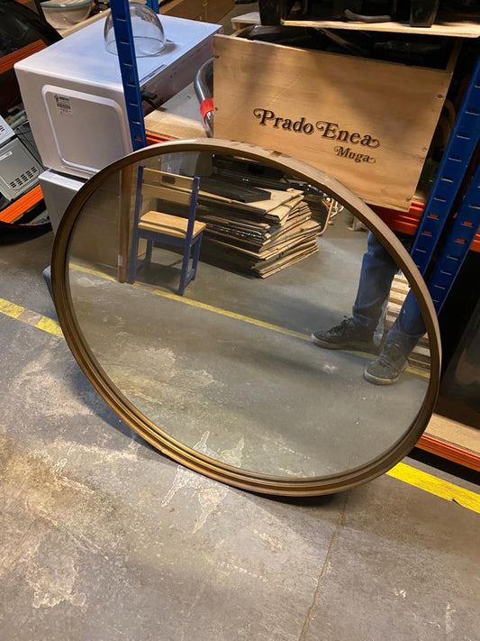 Mirror 83