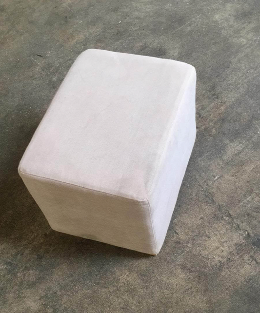 White Ottoman, 0x40x30cm