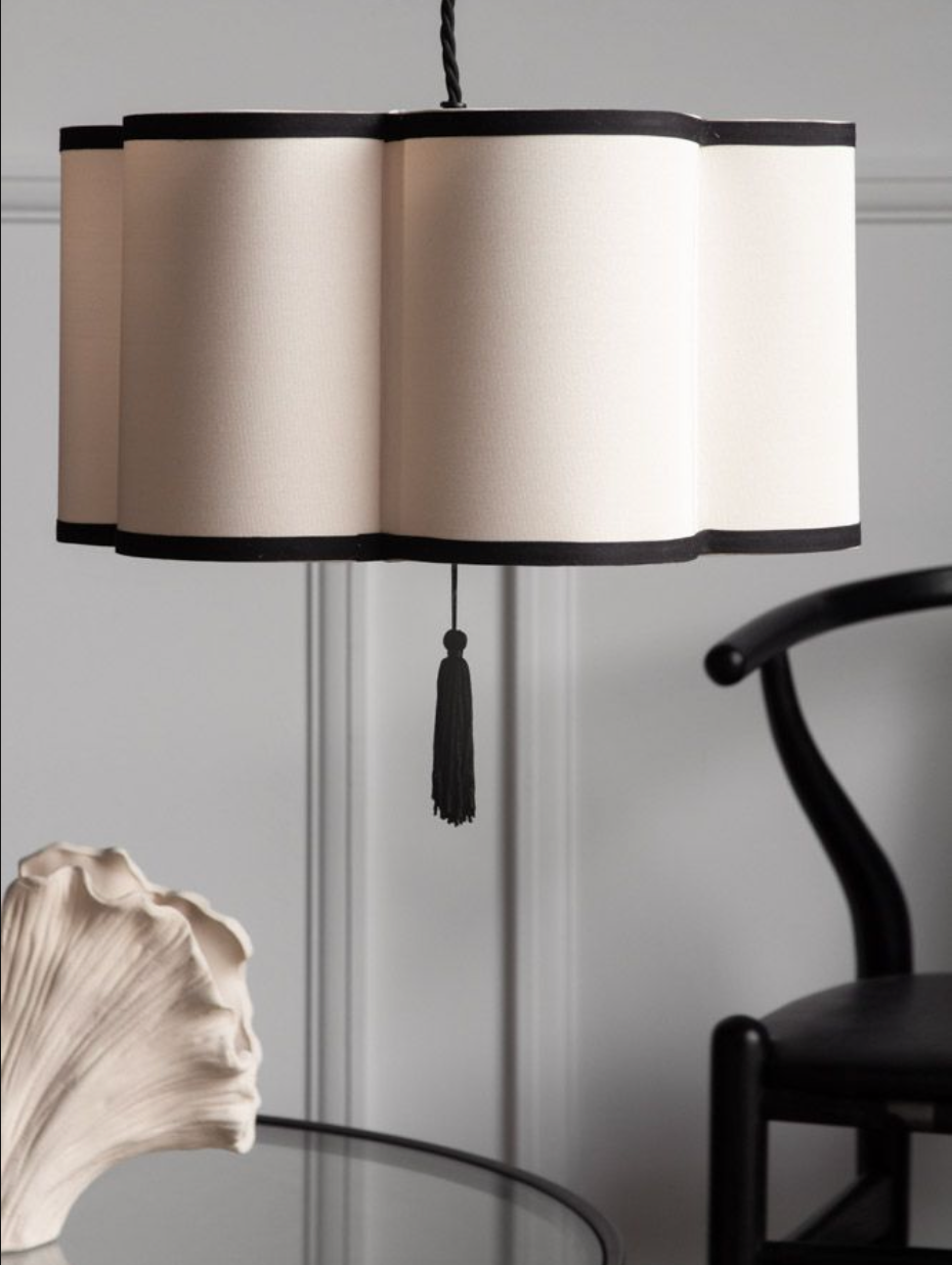 BLACK & CREAM LANTERN CURVED CEILING LAMPSHADE, 20x39cm