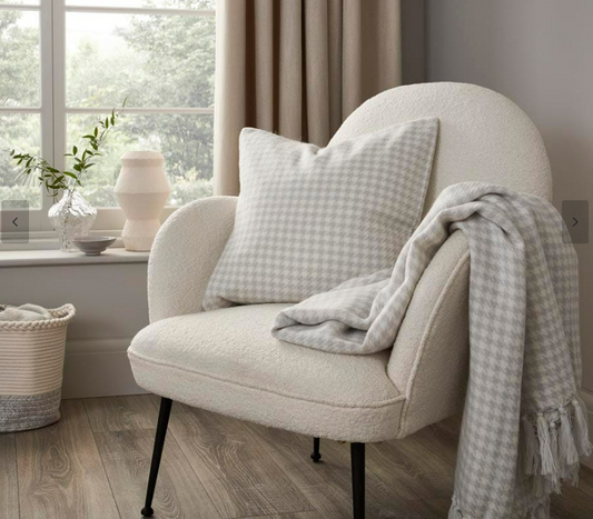 Houndstooth Sofa Throw 1.5m X 2m - Light Grey