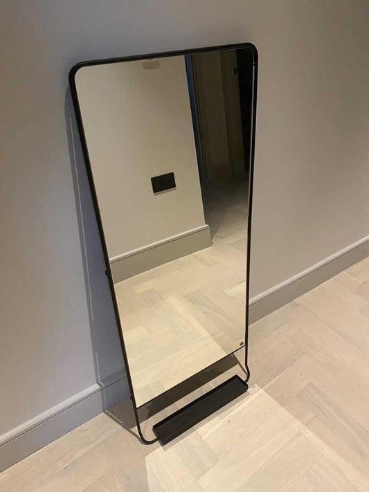 Leaner Mirror