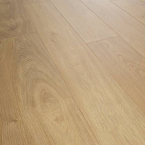 SWISS SOLID CHROME Wood Flooring: Each pack contains 1.33m2
