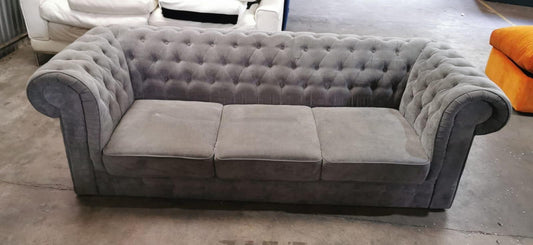 Grey Velvet Chesterfield, 85x220x70cm